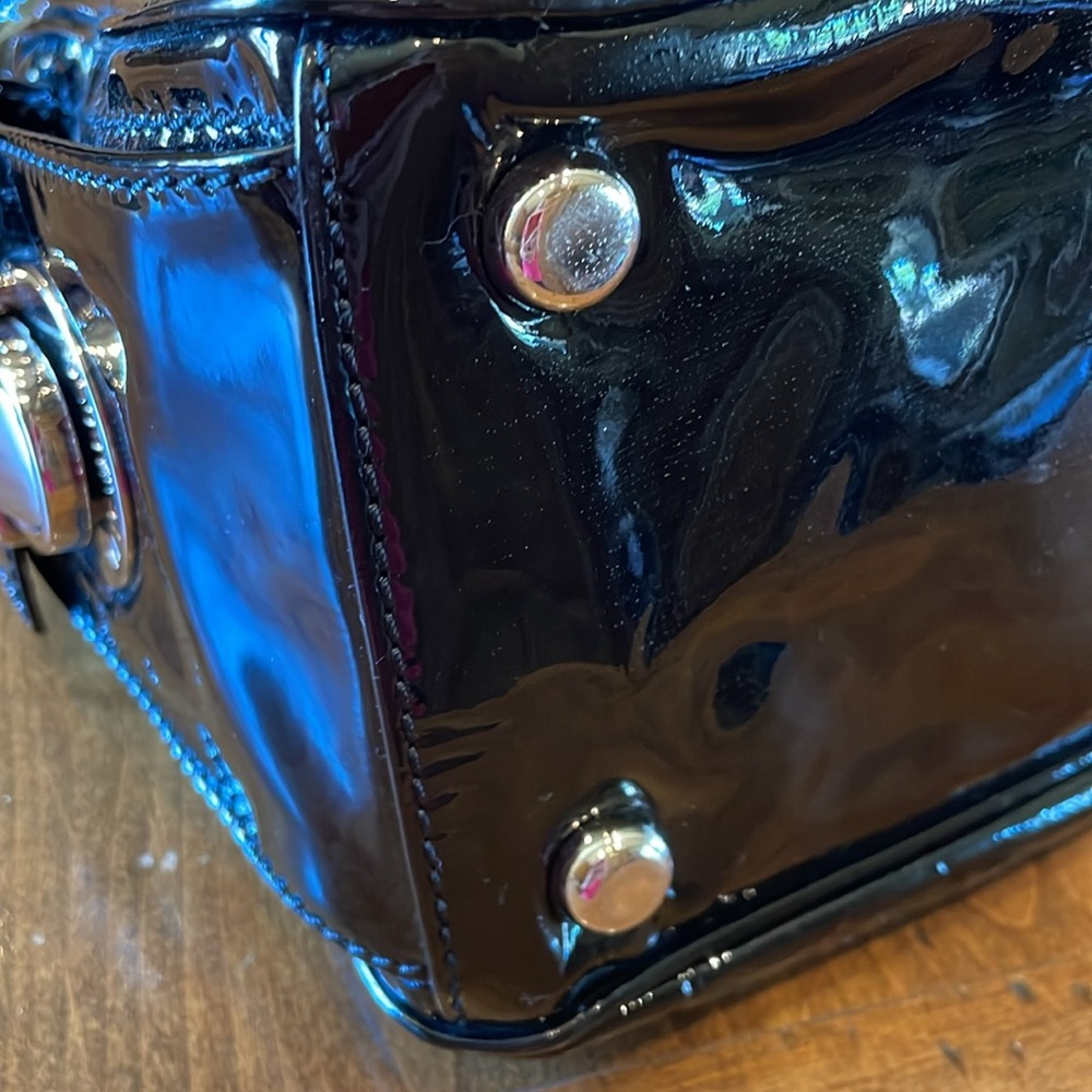 MARC JACOBS Black Patent Multi Pocket Bag Hobe - Picture 5 of 12